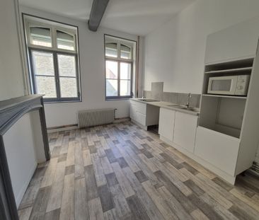 Location Appartement 4 pièces 109m² ST OMER 62500 - Photo 3