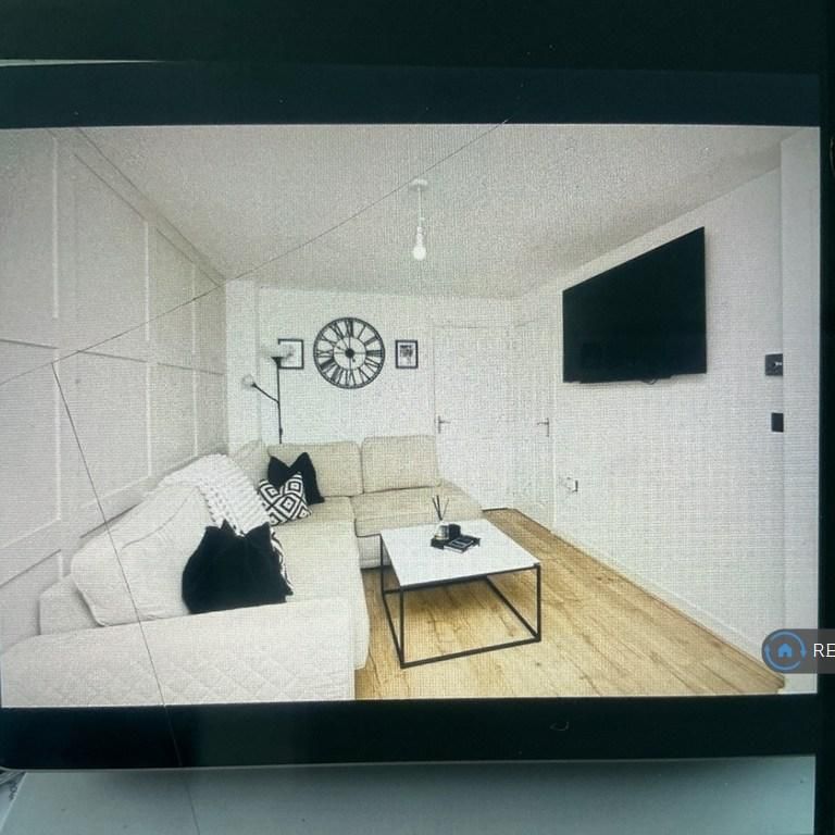 2 bedroom semi-detached house to rent - Photo 1