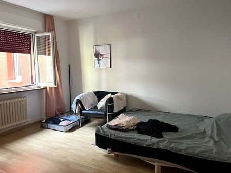 APPARTEMENT 2 PIÈCES À ZURICH - DISTRICT 3 WIEDIKON, MEUBLÉ, TEMPORAIRE - Photo 2