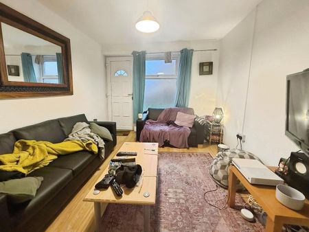 5 bedroom terraced house to rent - Photo 2