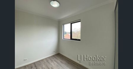 Modern Two Bedroom Apartment in Prime Belmore Location! - Photo 2