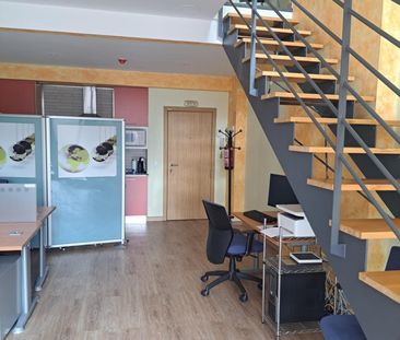 Loft de alquiler en Avenida Artesanos, Zona Industrial - Photo 3