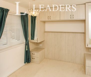 3 bedroom semi-detached to rent Whiteley - Photo 2