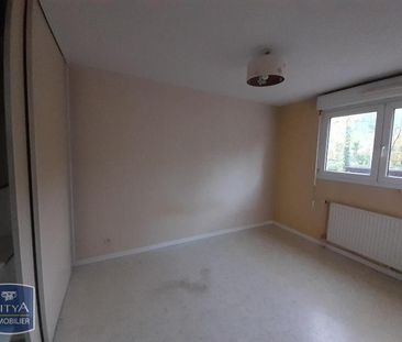 Location Appartement 3 pièces 70m² ST MARTIN D HERES 38400 - Photo 2