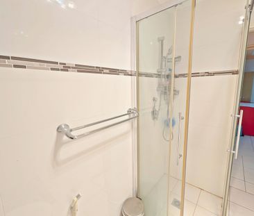 Comfort, Convenience & Space - Perfect Family Living - Photo 2