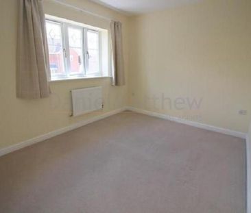 3 bedroom detached house to rent - Photo 3