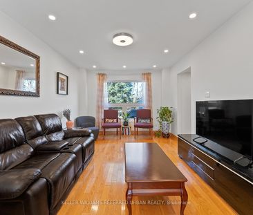 Detached Home For Lease | W8123444 - Photo 2