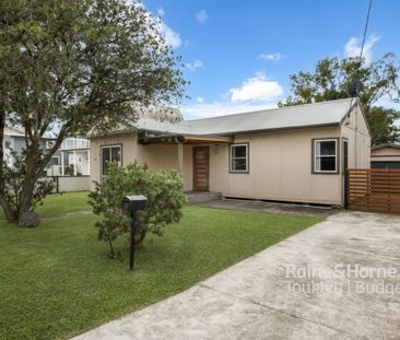 19 Wall Road, Gorokan, NSW 2263 - Photo 1