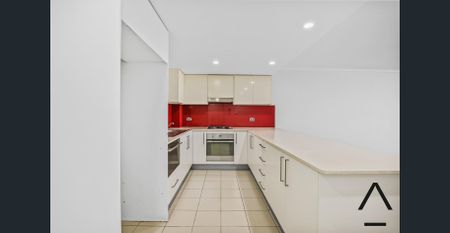 Spacious Apartment with Sun-Filled Living & Alfresco Entertaining - Photo 5