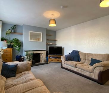 Roughmoor Crescent, Taunton, Somerset - Photo 1