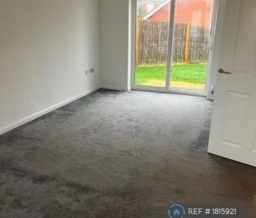 4 bedroom detached house to rent - Photo 4