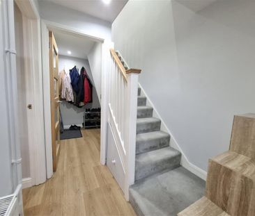 Laidon Square - Photo 3