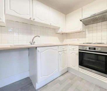 Marina, St Leonards, TN38 - Photo 3