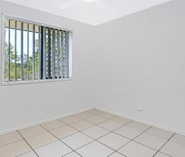 Back Property - Spacious Family Living with Solar, Water Tanks & Mo... - Photo 5