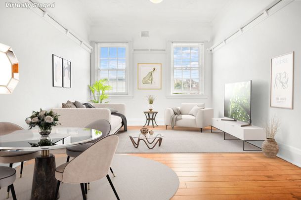 Two bedroom Apartment in the heart of Crows Nest. - Photo 1