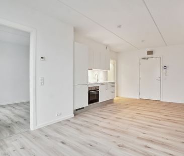 Velindrettet 2-værelses bolig med køkken alrum og stort badeværelse - Photo 3