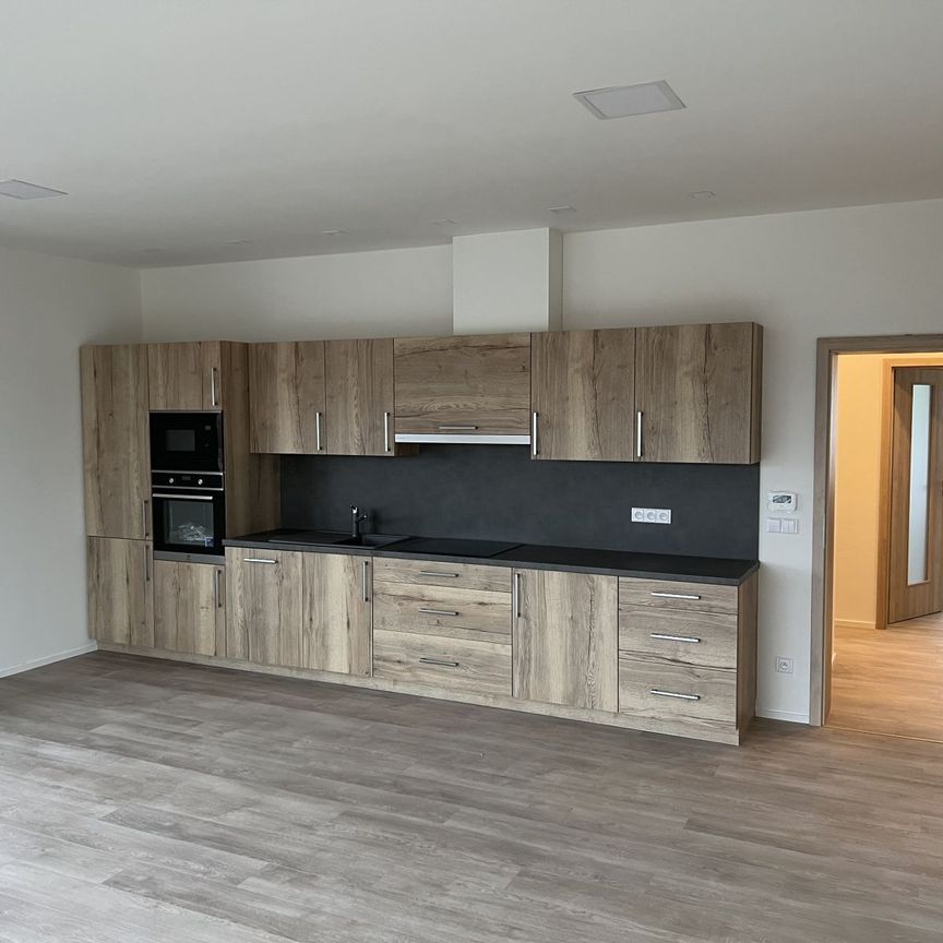 Pronájem bytu 3+kk • 75 m² bez realitkyTismice - Tismice, Středočeský kraj - Photo 1