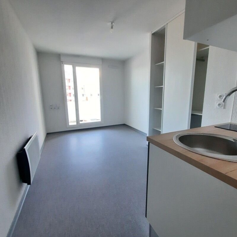 Location Appartement 1 pièce 18m² NIMES 30000 - Photo 1