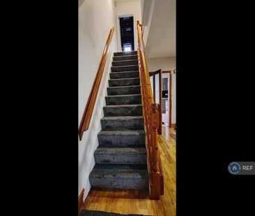 3 bedroom terraced house to rent - Photo 5