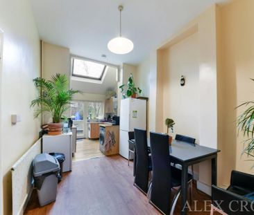 5 bedroom terraced house to rent - Photo 2