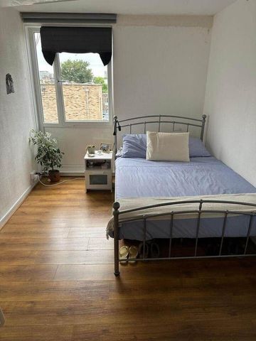Room in a Shared Flat, London, E3 - Photo 3