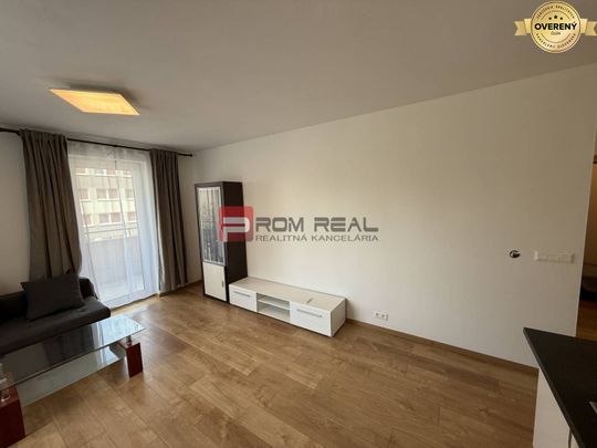 PRENÁJOM 2, 5 izbový byt + parking Galvaniho BA Ružinov - Photo 1