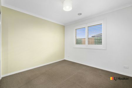 Spacious Family Home - Photo 4