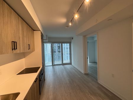 For Lease - 88 Queen Street Unit# 1916, Toronto, Ontario - Photo 4