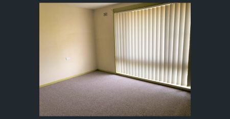 Comfortable family home - Air conditioner to be installed - Photo 3