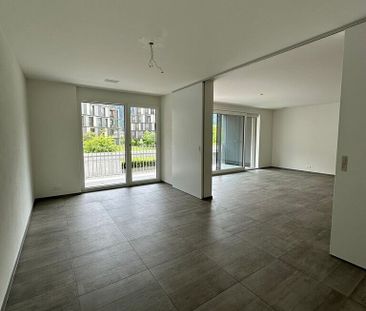 Modern 2.5 room apartment for rent in Domat/Ems! - Foto 5