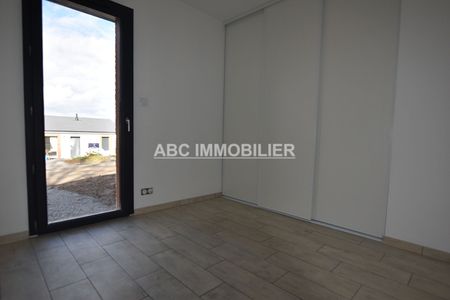 Location Maison 5 pièces 81m² - Photo 2