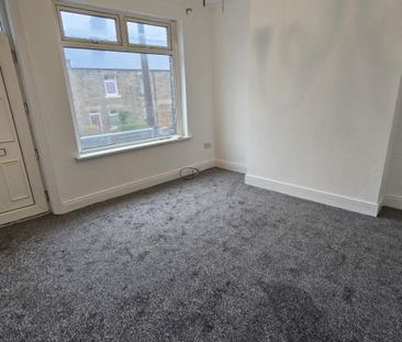 3 bed Terraced - To Let - Photo 1