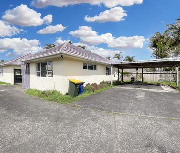 TAKAPUNA - 4 Bedroom House with 2 Bathrooms - Photo 2