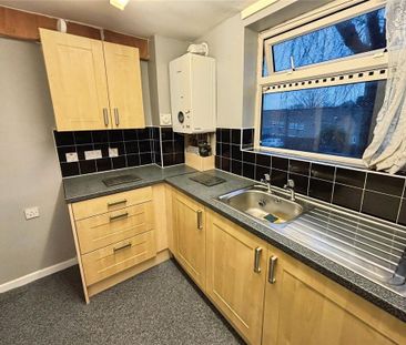 2 bedroom flat to rent - Photo 4