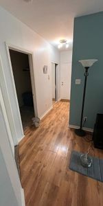 1 475 $ – GRAND 4½ MEUBLÉ À LA PRAIRIE (RDC)– TERRASSE + STATIONNEMENT - Photo 3