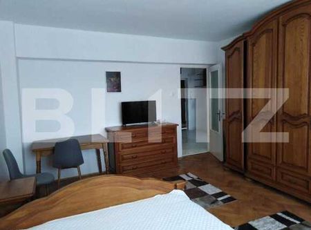 Apartament cu o camera, decomandat, 45mp, zona Interservisan - Photo 4