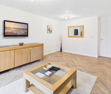 4 bedroom semi-detached house to rent - Photo 4