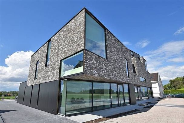 Appartement te huur - Photo 1