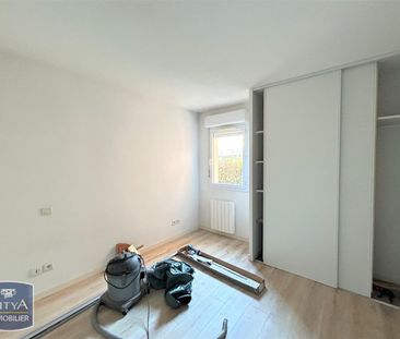 Location Appartement 2 pièces 48m² MONTAUBAN 82000 - Photo 4