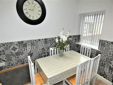 4 bedroom house share to rent - Photo 2