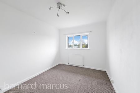 Addison Gardens, Surbiton - Photo 3