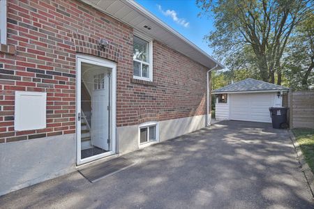 For Lease - 7 Armitage Drive Unit# Lower, Toronto, Ontario - Photo 4