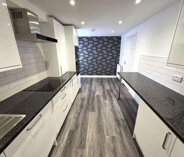 Garnqueen Crescent, Glenboig, Coatbridge, ML5 - Photo 6