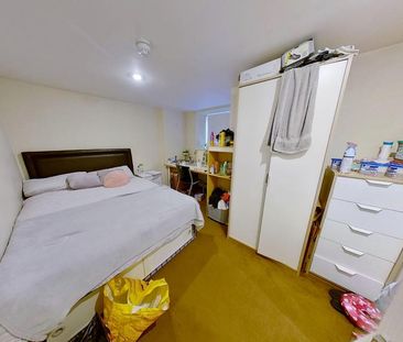 5 bedroom terraced house to rent - Photo 5