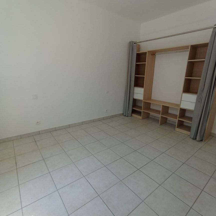 Location Appartement 2 pièces 43m² GRAULHET 81300 - Photo 1