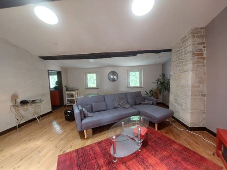 Location Appartement 3 pièces 65m² - Photo 2
