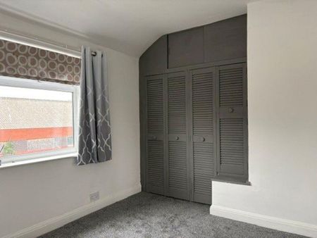 2 bedroom terraced house to rent - Photo 5