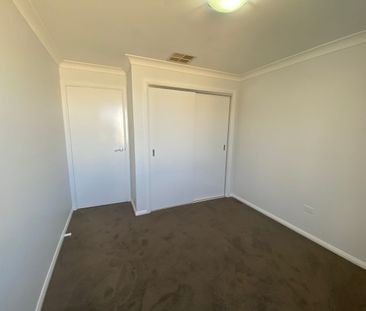 4 BEDROOM HOUSE LOCATED HILLVUE - Photo 2
