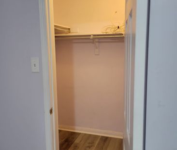 For Lease - 1548 Sarasota Crescent, Oshawa, Ontario - Photo 1