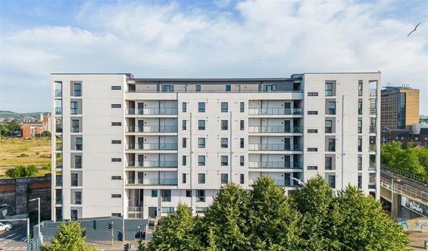 Unit 1, 21 Bridge End, Belfast, BT5 4AW - Photo 1